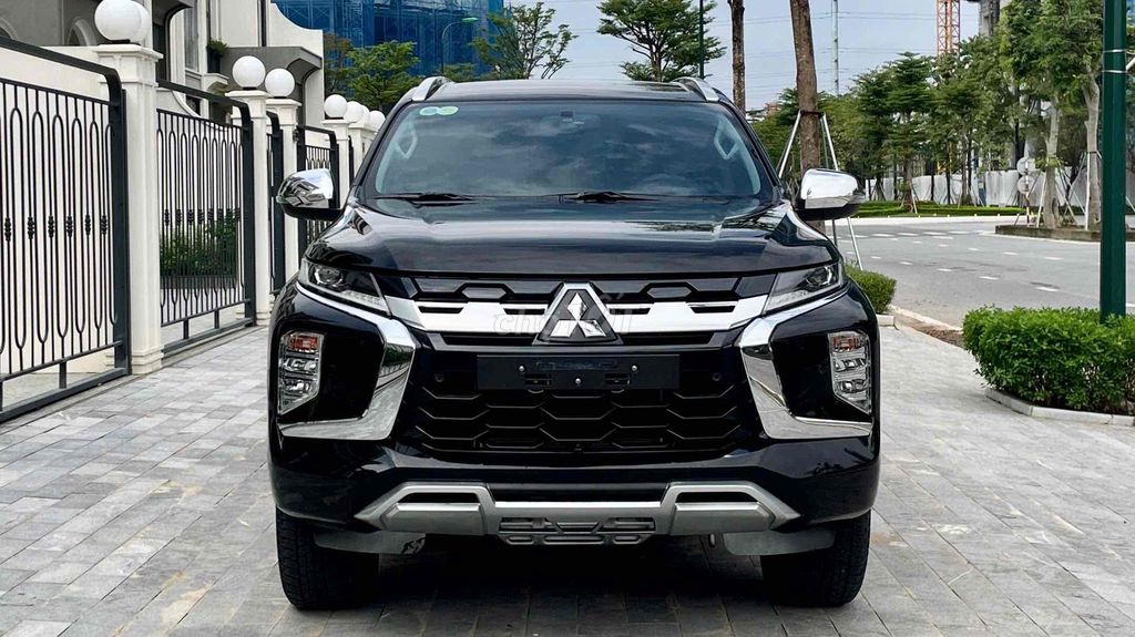 Mitsubishi Pajero Sport Đen 2024 - odo 2988km. Mua bán Ô tô tại Quận Bắc Từ Liêm Hà Nội được đăng bởi Hoàng Nga hình 1