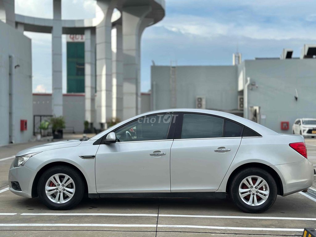 Chevrolet Cruze 2011 LS 1.6 - 80000 km. Mua bán Ô tô tại Quận Gò Vấp Tp Hồ Chí Minh được đăng bởi Bông hình 5