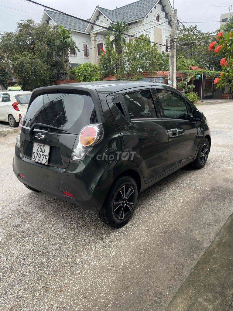 Chevrolet Spark 2011 1.0 AT - 14000 km. Mua bán Ô tô tại Thành phố Thanh Hóa Thanh Hóa được đăng bởi Hoàng Tuấn hình 3