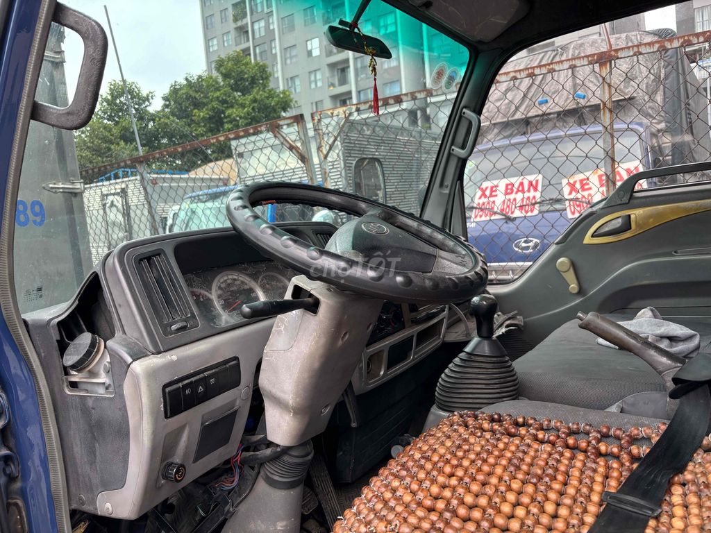 jac 2,4t đời 2017 thùng kín 3,8*1,8*1,8 mlanh. Mua bán Xe tải, xe ben tại Huyện Bình Chánh Tp Hồ Chí Minh được đăng bởi Vi hình 3