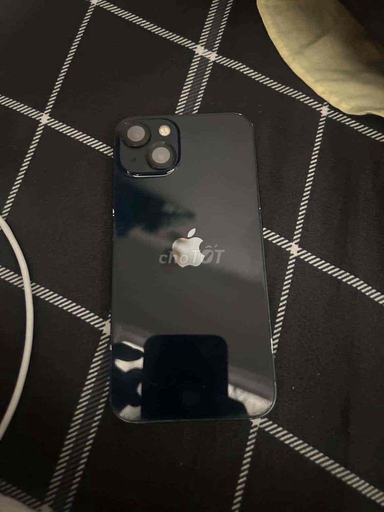 Apple iPhone 13 128GB Đen Đã sử dụng. Mua bán Điện thoại tại Quận Hoàn Kiếm Hà Nội được đăng bởi Fong O Sad hình 1