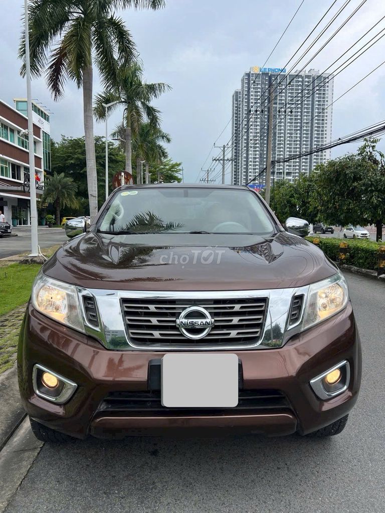 Nissan Navara 2016 Tự động Nâu. Mua bán Ô tô tại Huyện Vĩnh Linh Quảng Trị được đăng bởi Trung Phan hình 1