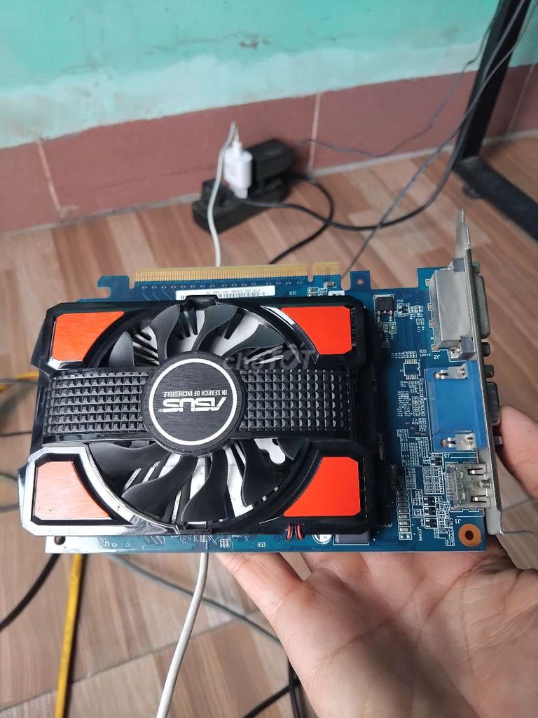 Card màn hình ASUS GT730 2GB HDMI DVI VGA. Mua bán Linh kiện (RAM, Card...) tại Huyện Văn Giang Hưng Yên được đăng bởi Hướng Lê Văn hình 1