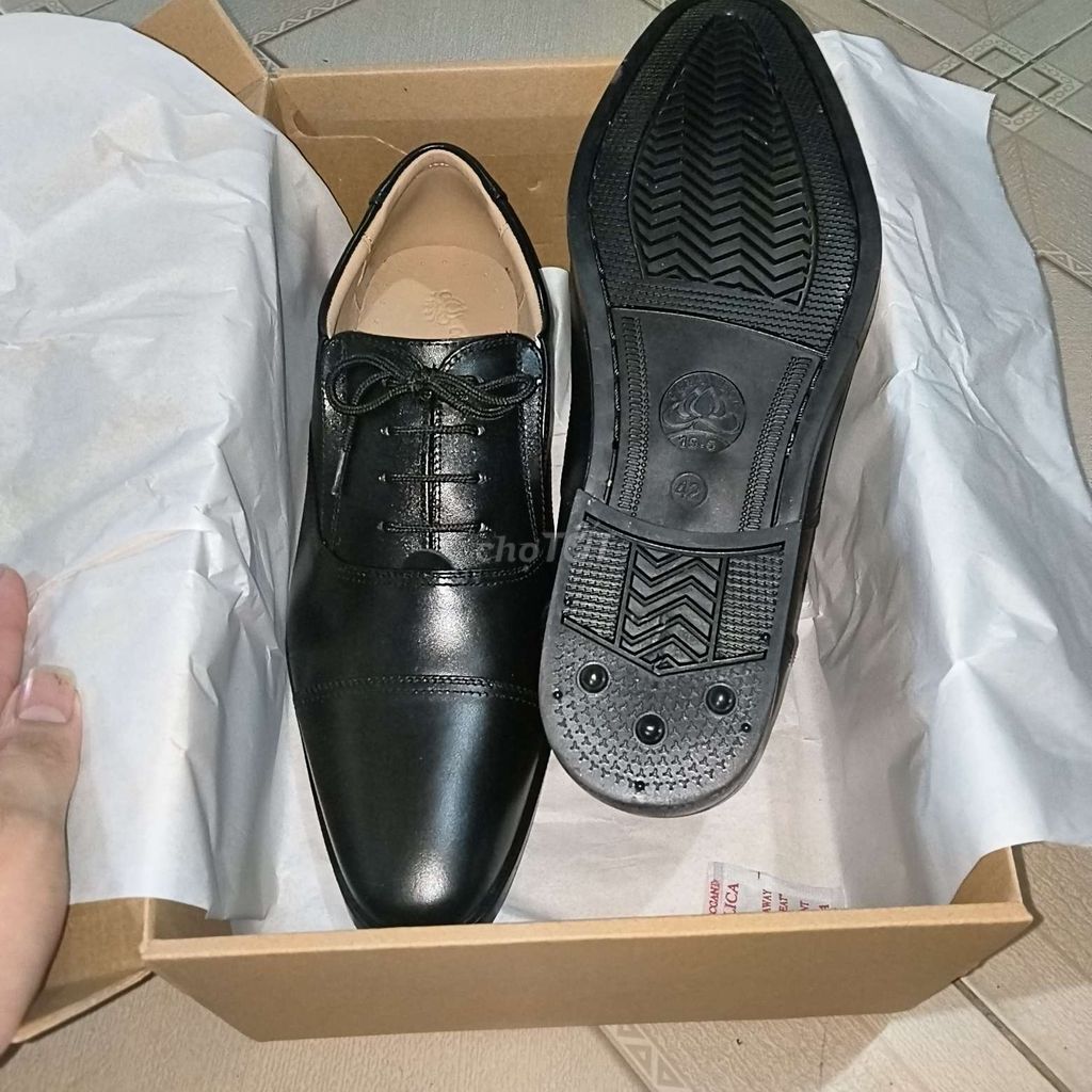 Giày tây Nam Đen size 42. Mua bán Giày dép tại Huyện Hòa Vang Đà Nẵng được đăng bởi Lê Minh hình 1