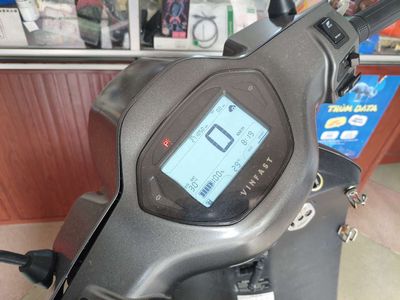 Xe máy điện VinFast Klara S1 Xám