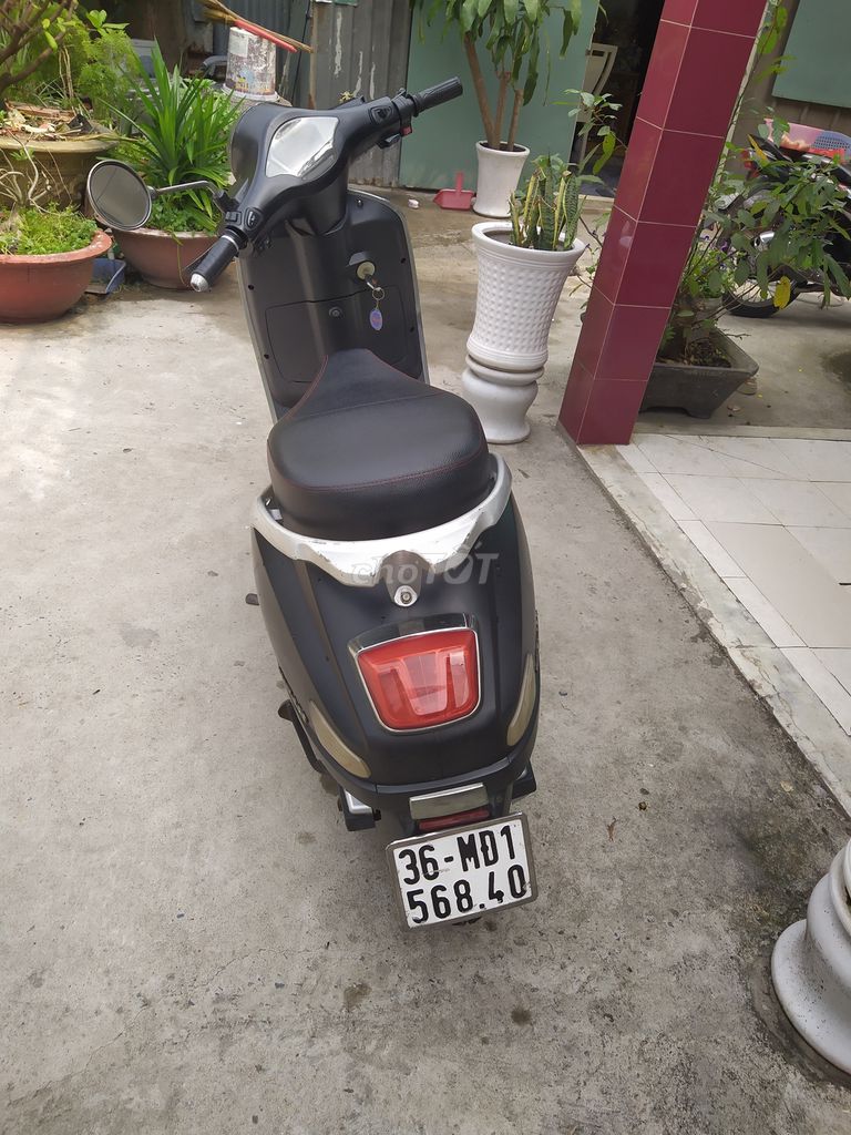 Bán xe máy điện cũ vespa jvceco . có cavet