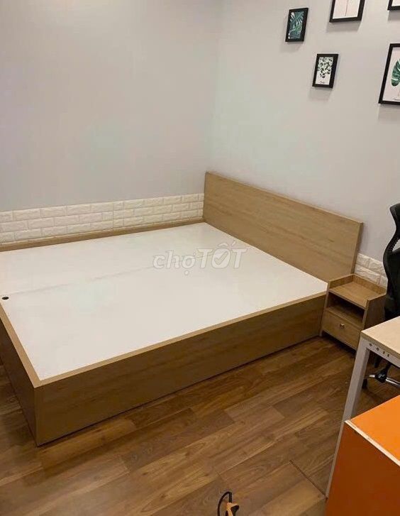 GIƯỜngg GỖ MDF Caoo CẤP ,hiiỆN ĐẠI ,SANG TRỌnngg.