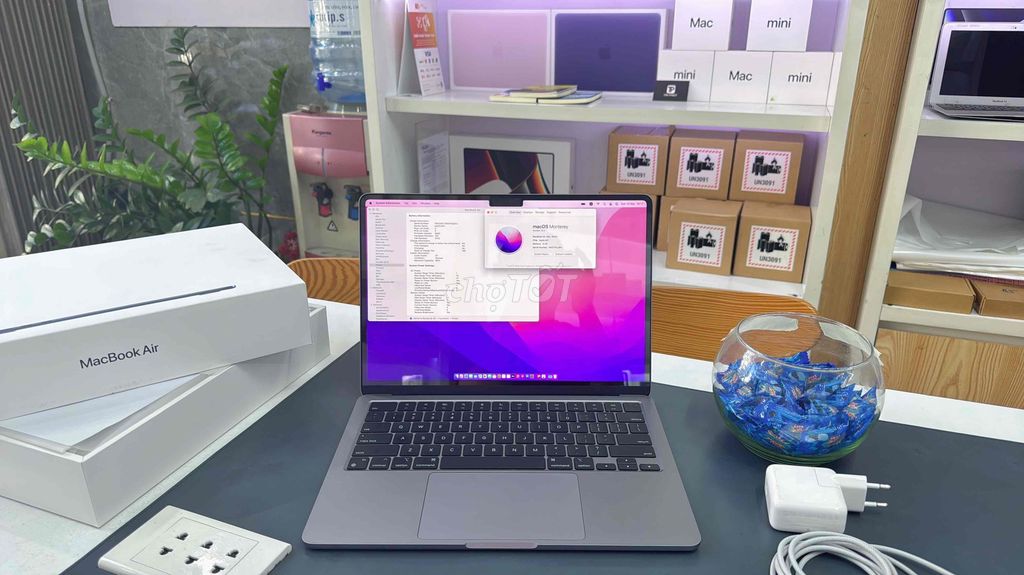 MacBook Air M2/Ram 8GB/256GB Space Gray. Mua bán Laptop tại Quận Thanh Khê Đà Nẵng được đăng bởi Tín Phát Apple hình 1