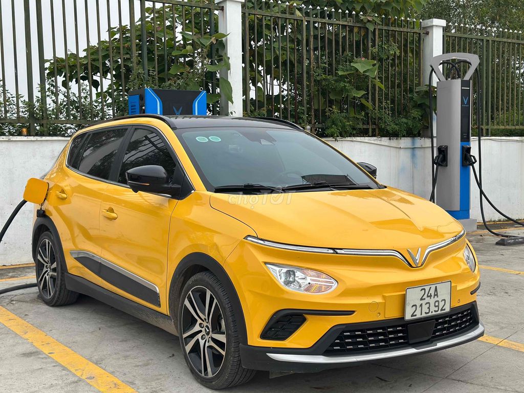 VinFast VF e34 2022 Vàng. Mua bán Ô tô tại Quận Long Biên Hà Nội được đăng bởi Phát Vũ Vinfast hình 4
