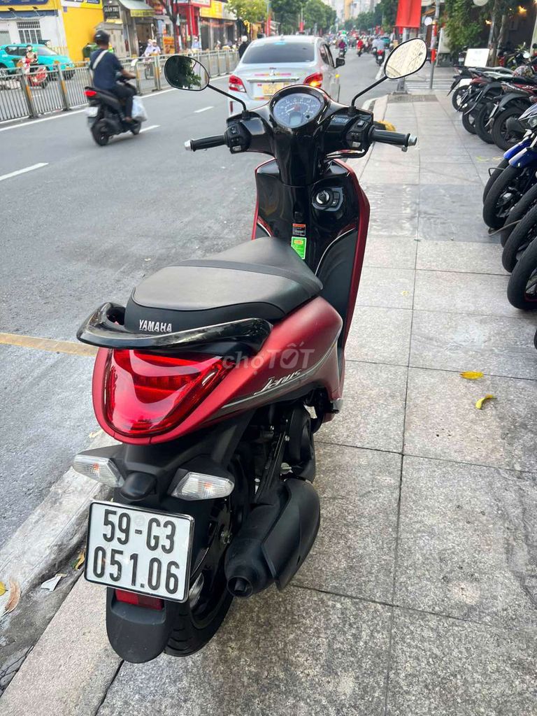 Janus khóa smartkey 2022 mới 90% Bstp chính chủ. Mua bán Xe máy tại Quận Tân Phú Tp Hồ Chí Minh được đăng bởi Tuanduy hình 2