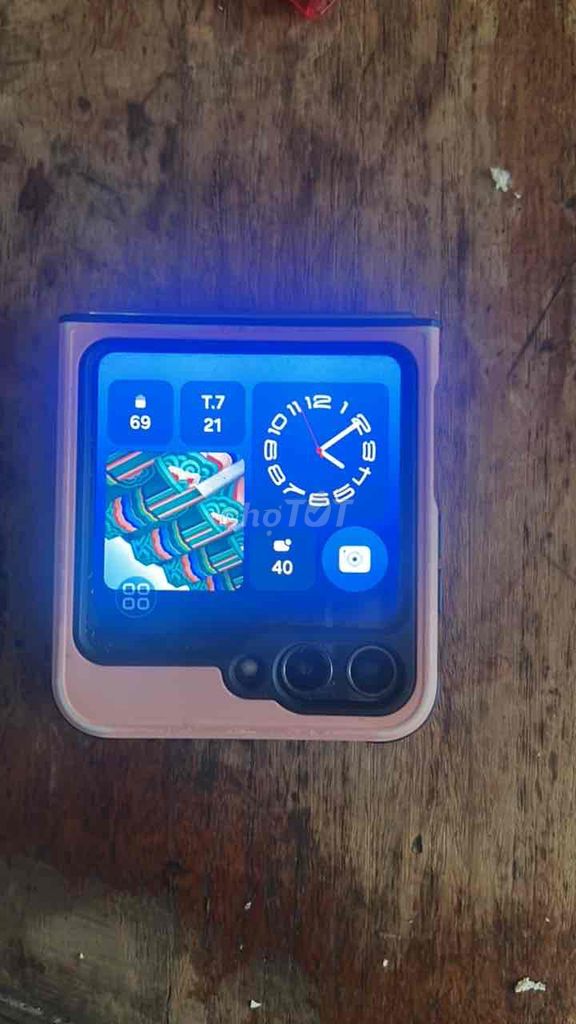 Samsung Galaxy Z Flip 5 như hình. Mua bán Điện thoại tại Huyện Thuỷ Nguyên Hải Phòng được đăng bởi Manh hình 1