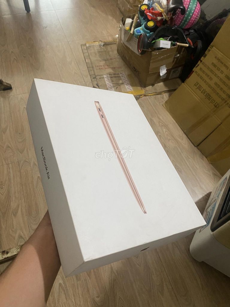 MACBOOK AIR M1_2020_8/256 không cấn móp