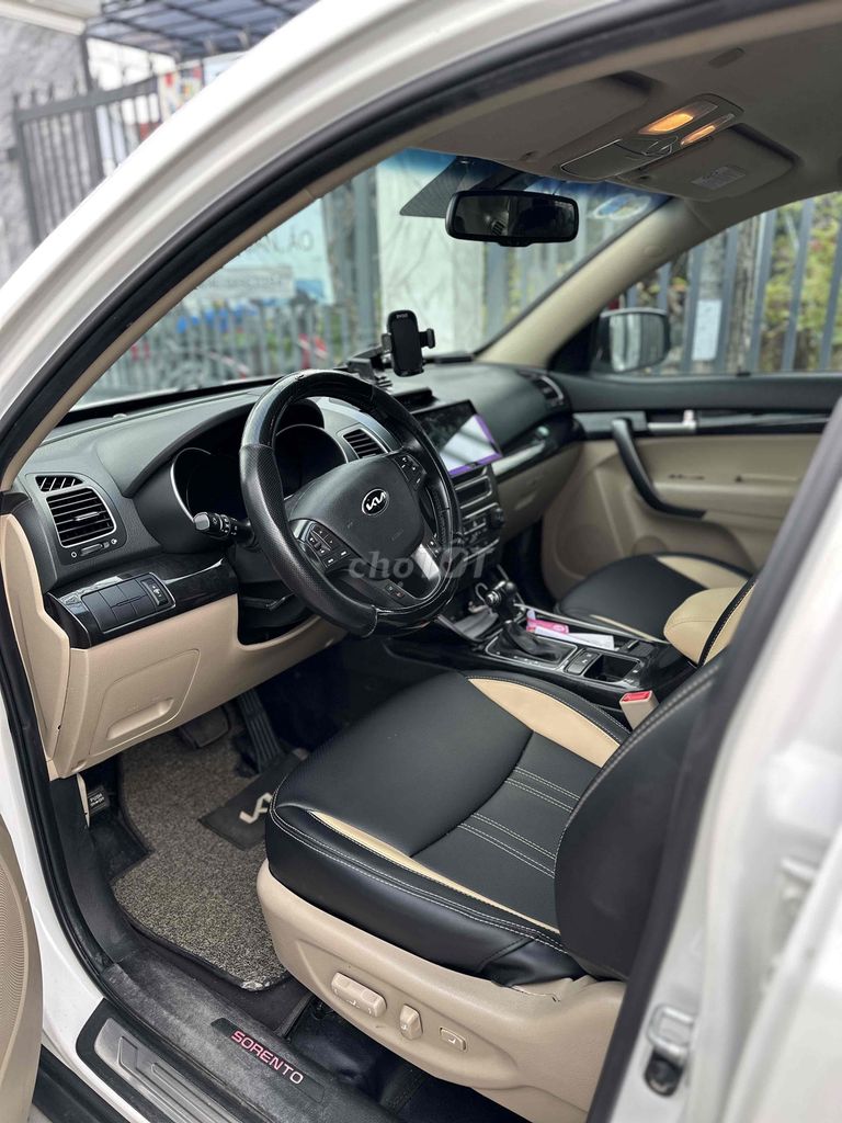 Kia Sorento 2019 Deluxe G - 93000 km