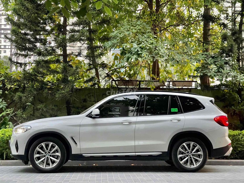 BMW X3 2024 sDrive20i - 17000 km. Mua bán Ô tô tại Quận Thanh Xuân Hà Nội được đăng bởi Trần Trí Cường hình 3