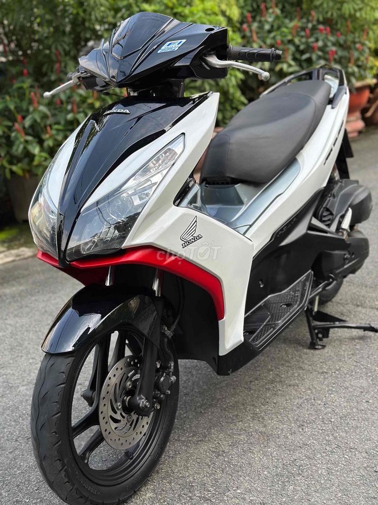 Airblade 125 Fi 2014 Trắng-đen Sporty nguyên bản