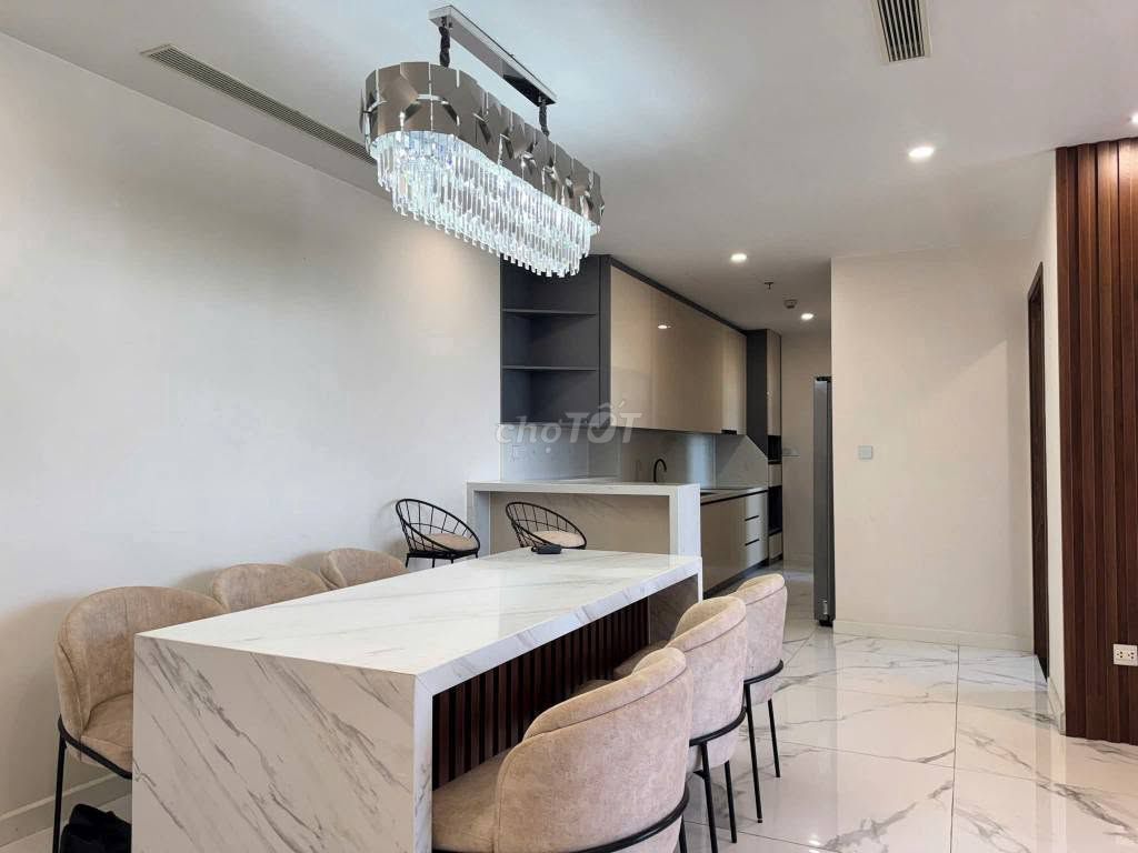 Квартира в Ciputra Phú Thượng, 93 кв.м, 3 спальни