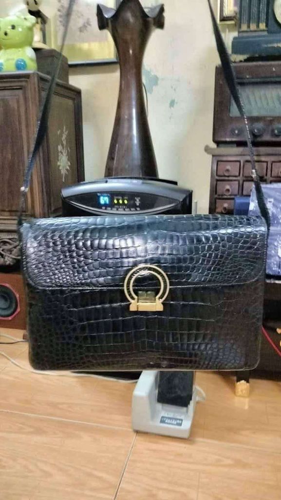 Túi đeo vai Ý handmade. Mua bán Túi xách tại Quận Hồng Bàng Hải Phòng được đăng bởi Phong Trần  hình 1