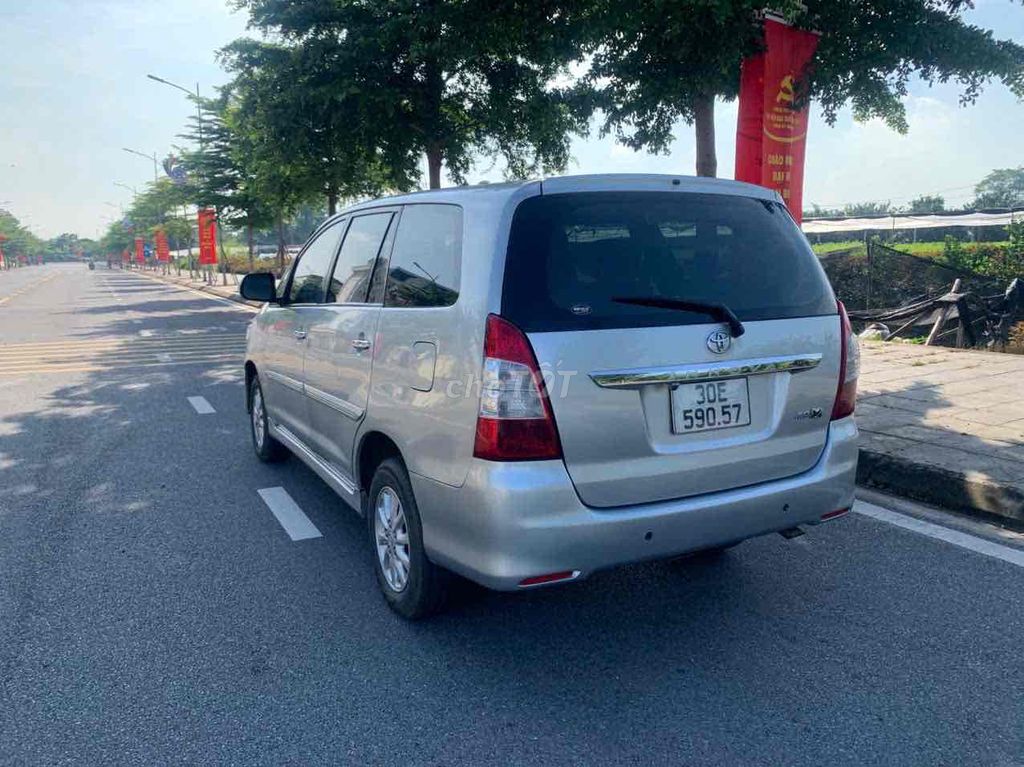 Toyota Innova 2014 2.0V - 130000 km. Mua bán Ô tô tại Quận Bắc Từ Liêm Hà Nội được đăng bởi Nguyễn Văn Cường hình 2