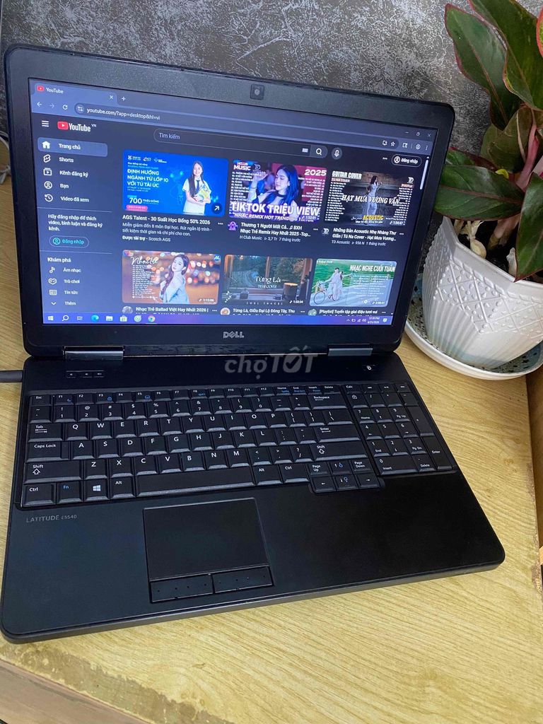 Laptop Dell core i5 màn 15.6inch máy mạnh mượt. Mua bán Laptop tại Quận Tân Phú Tp Hồ Chí Minh được đăng bởi Phát Triển hình 1
