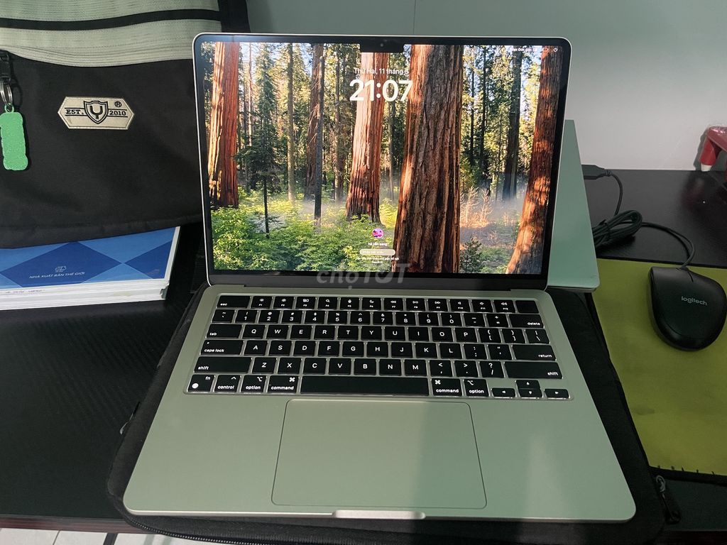 Apple MacBook M2 Xám. Mua bán Laptop tại Thị xã Tân Uyên Bình Dương được đăng bởi hà văn sang hình 1