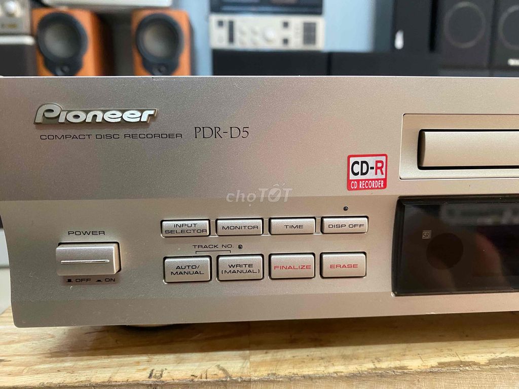 Đầu CD pioneer D5 không kém đĩa còn mới 99%