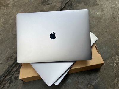 APPLE MacBook Pro 16 2019 - I9 - RAM 32G - SSD 1TB