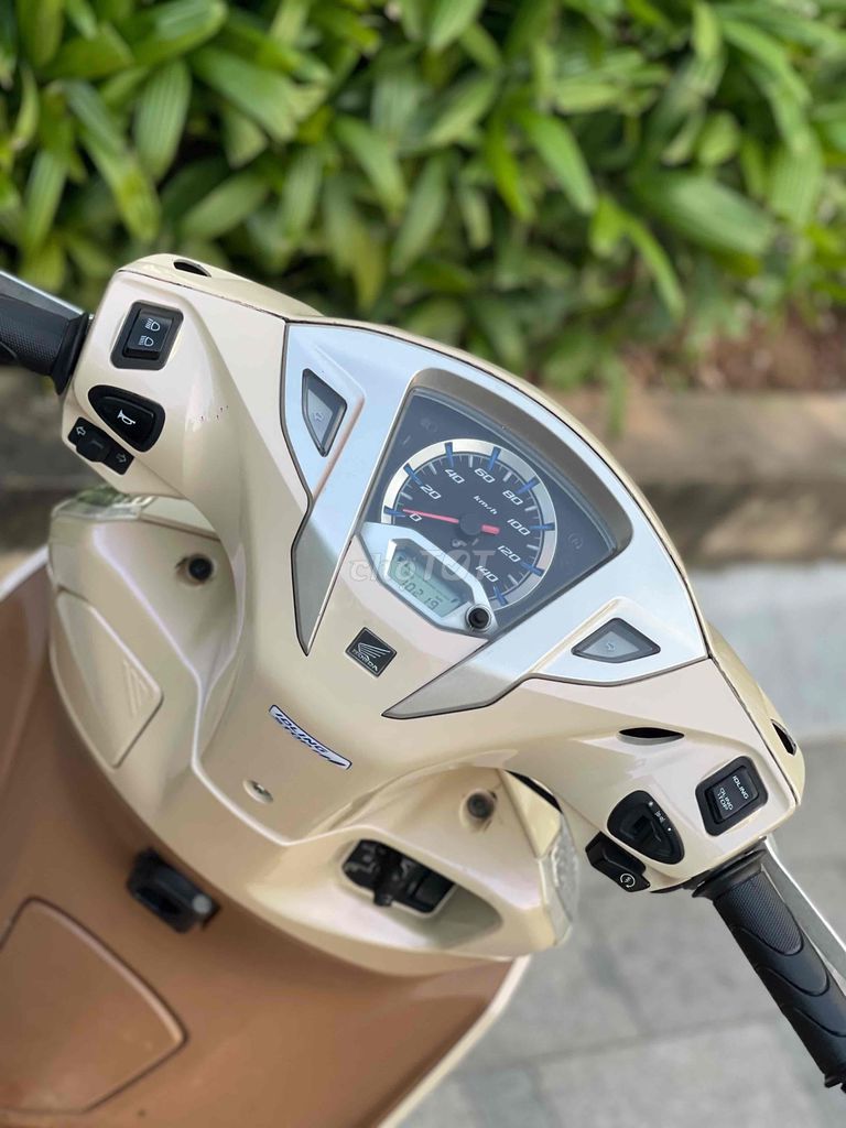 Honda Lead 2015 125cc/Chỉ 7 Triệu Đã Có Xe Đi Ngay. Mua bán Xe máy tại Quận Đống Đa Hà Nội được đăng bởi Phạm Văn Đồng hình 7