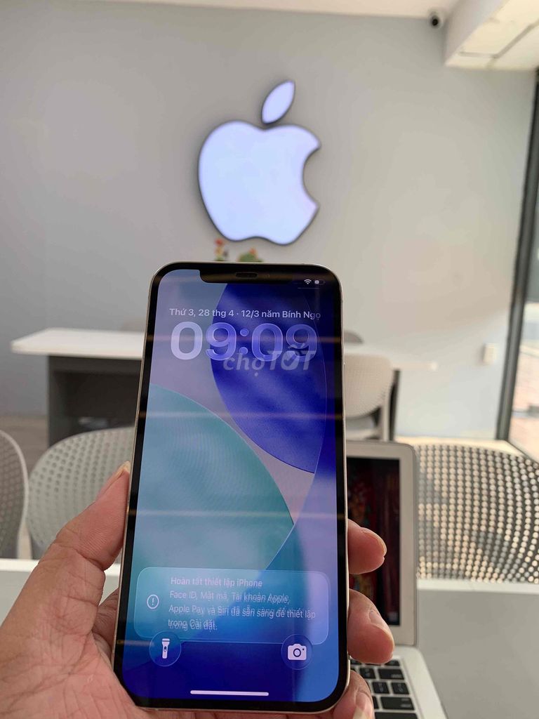 Apple iPhone 12 Pro 256GB Trắng Zin đẹp keng. Mua bán Điện thoại tại Thành phố Thuận An Bình Dương được đăng bởi Fan Táo hình 1