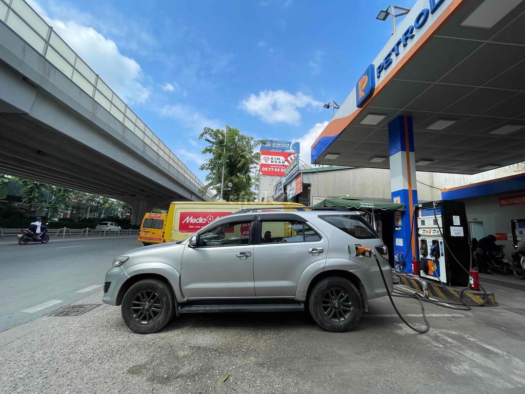 Toyota Fortuner 2016 2.7V 4X2 AT - 10000 km 399 tr. Mua bán Ô tô tại Quận Cầu Giấy Hà Nội được đăng bởi Cụ Túc hình 8