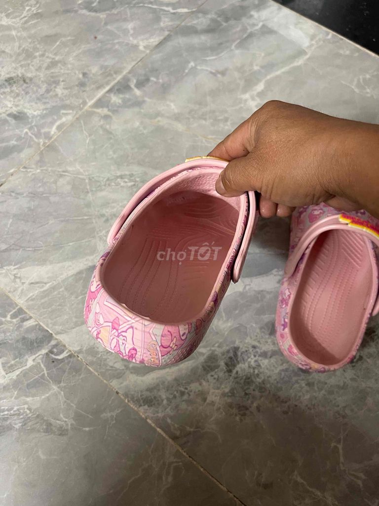 Dép Crocs Nữ nhựa size M8/W10. Mua bán Giày dép tại Quận Thanh Khê Đà Nẵng được đăng bởi Võ Thành hình 1