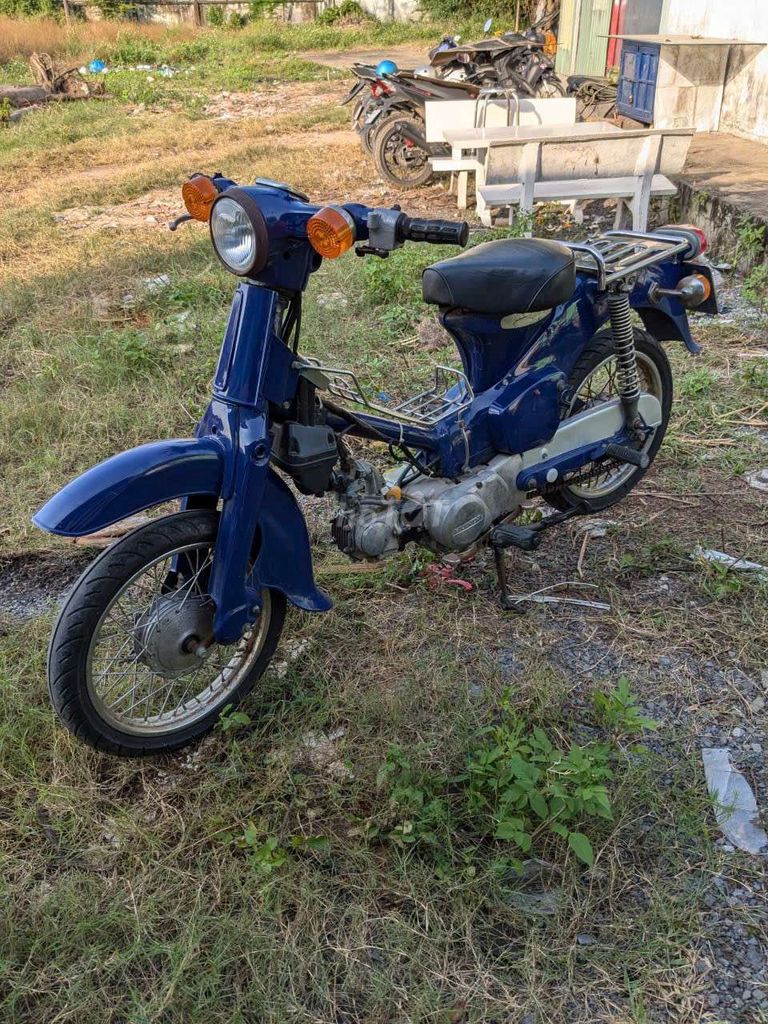 Honda Cub 50cc. Mua bán Xe máy tại Huyện Hóc Môn Tp Hồ Chí Minh được đăng bởi Nguyễn  màu Xanh hình 7