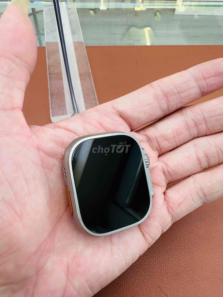 Apple Watch Ultra Titanium Bạc. Mua bán Thiết bị đeo thông minh tại Huyện Hóc Môn Tp Hồ Chí Minh được đăng bởi Đình Đạt Lương hình 1