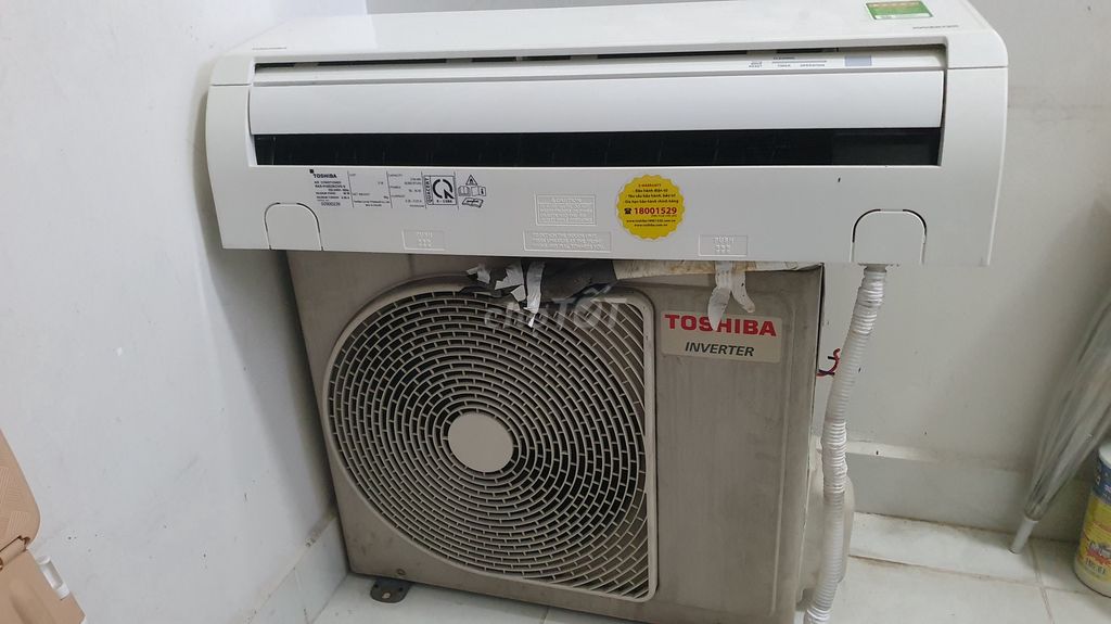 Máy lạnh Toshiba trắng 1HP inverter 2021 mới 97%