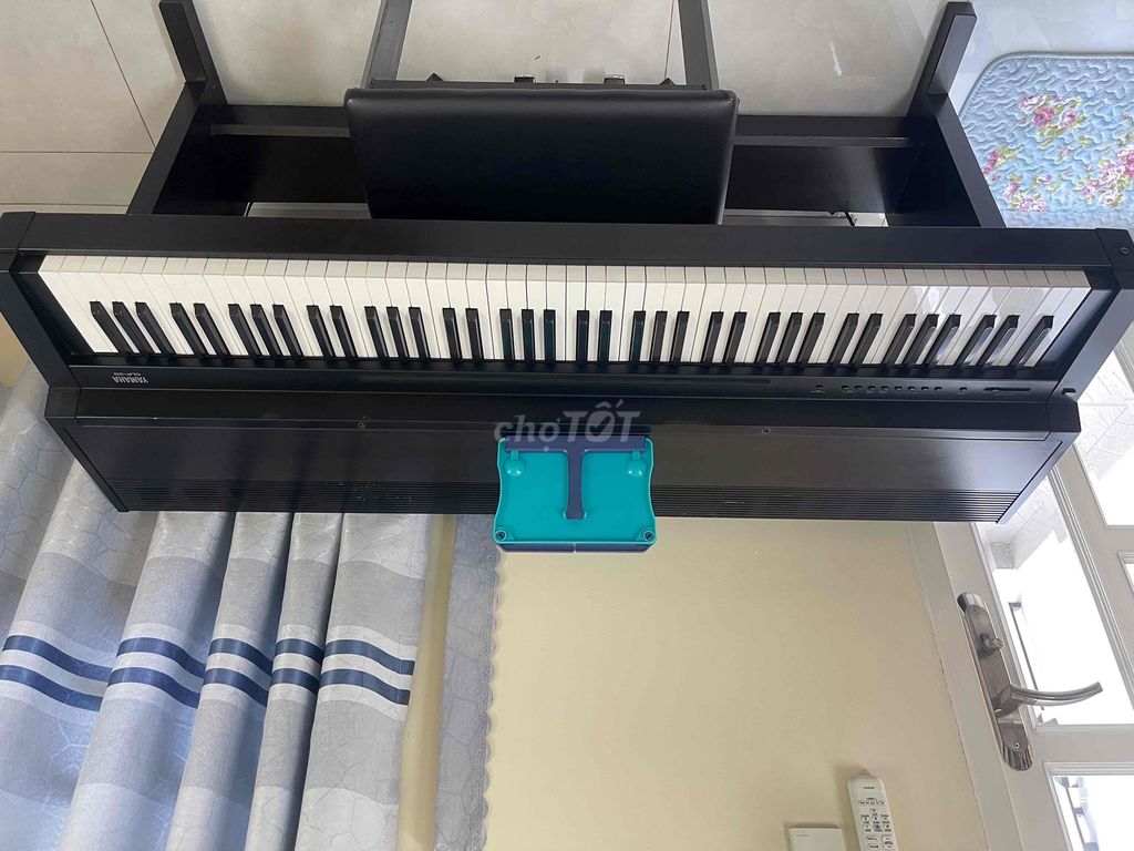 Thanh lý piano điện Yamaha CLP-30 của Nhật!