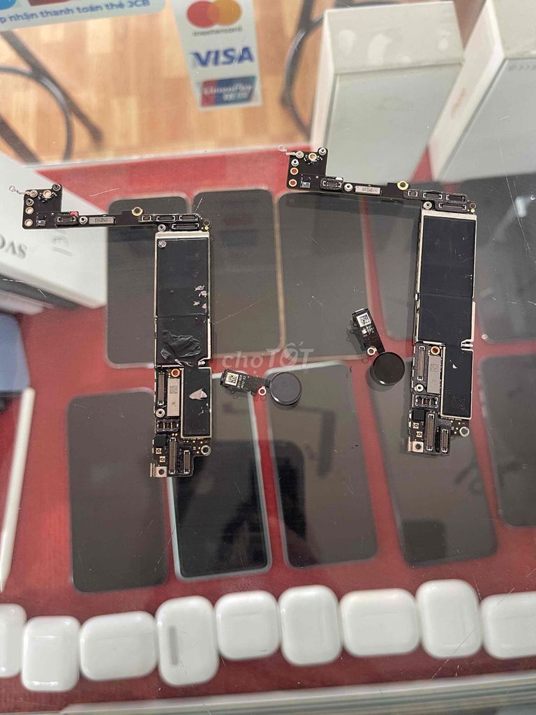 Mainboard iPhone 7 Plus 128GB Lỗi vặt qt main sạch. Mua bán Linh kiện (RAM, Card...) tại Quận Bình Thạnh Tp Hồ Chí Minh được đăng bởi Đông Mobile hình 1