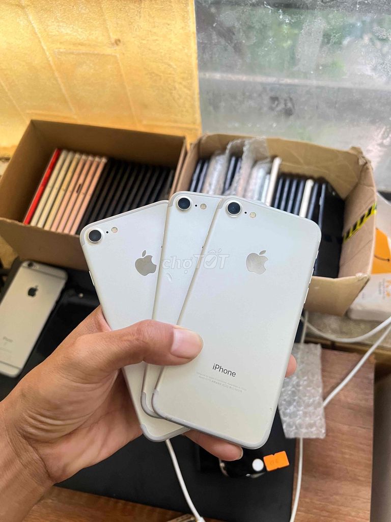 Apple iPhone 7 Bạc Đã qua sử dụng. Mua bán Điện thoại tại Quận Hà Đông Hà Nội được đăng bởi Hiệp hình 1