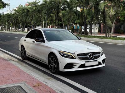Mercedes Benz C200 Facelift model 2019. Mua bán Ô tô tại Quận 8 Tp Hồ Chí Minh được đăng bởi Khoa nguyễn