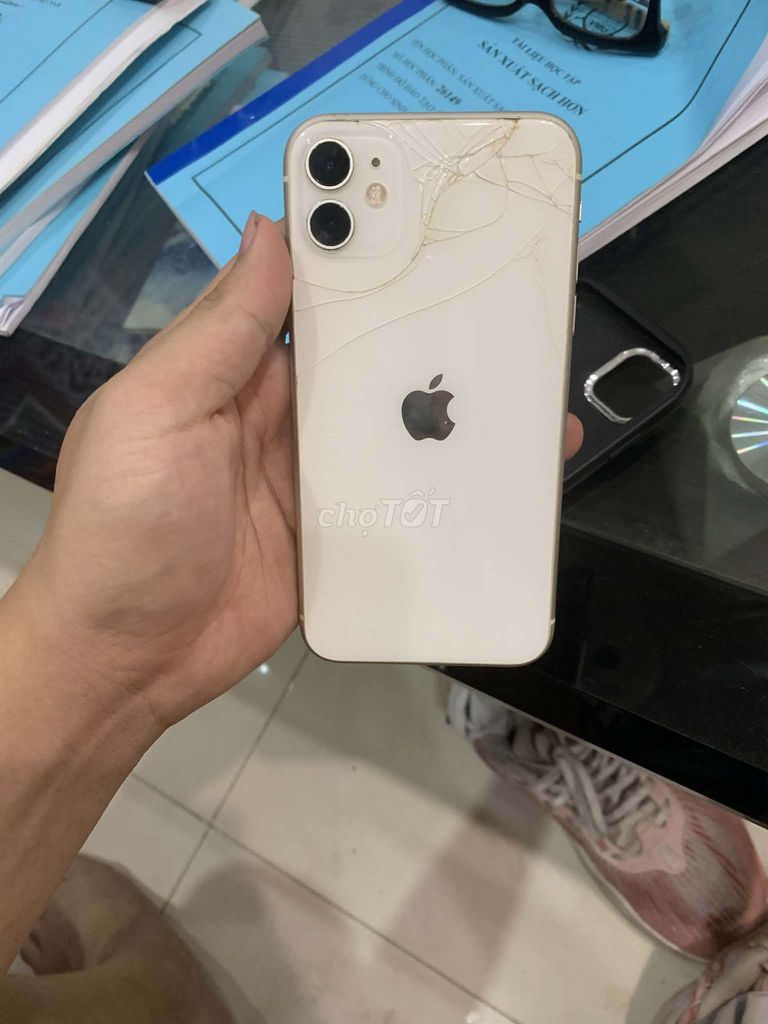 Apple iPhone 11 64GB Trắng. Mua bán Điện thoại tại Quận Dương Kinh Hải Phòng được đăng bởi Hoàng Nguyễn hình 1