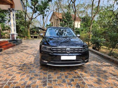 Volkswagen Tiguan 2016 2.0 AT - 120000 km. Mua bán Ô tô tại Quận Hoàn Kiếm Hà Nội được đăng bởi Anh Tuấn