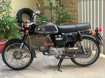 Bán Honda CD gù nguyên bản cực hiếm. Mua bán Xe máy tại Quận Gò Vấp Tp Hồ Chí Minh được đăng bởi Kinh Quốc 