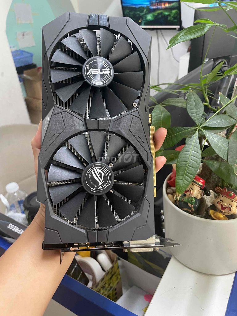 Card đồ họa Asus ROG Strix RX 570 4GB. Mua bán Linh kiện (RAM, Card...) tại Quận Gò Vấp Tp Hồ Chí Minh được đăng bởi Phương Phan hình 1