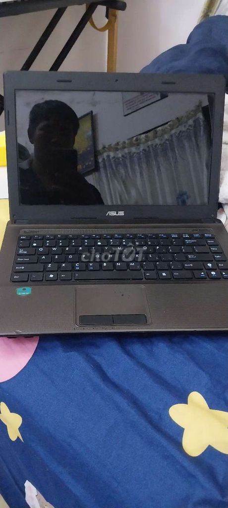 Bán Asus i3-2310m ram4 500gb Máy dùng tốt