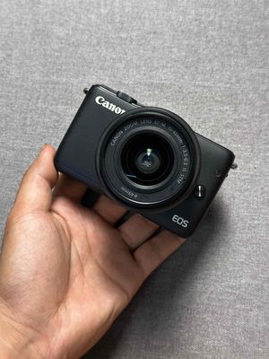Canon EOS M10 + Kit 15-45mm STM Black