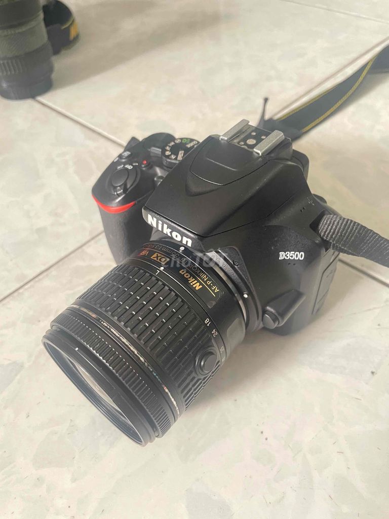 Nikon D3500 len kit