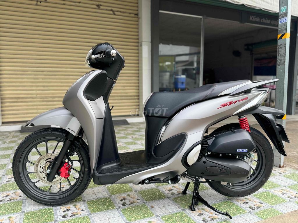 Sh Mode ABS Bạc PB Đặc Biệt 2024 odo 150km