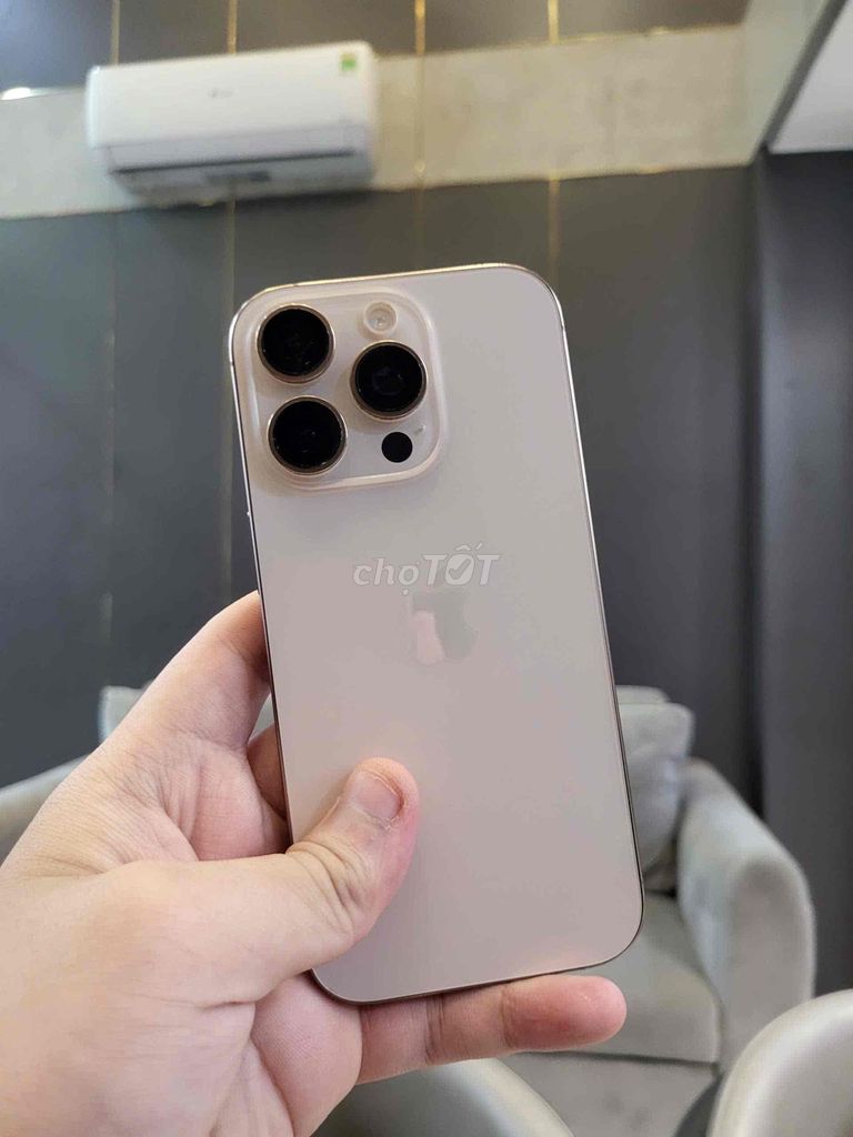 Apple iPhone 16 Pro 128GB Vàng Mỹ LL/A Chính Hãng. Mua bán Điện thoại tại Quận 8 Tp Hồ Chí Minh được đăng bởi TRƯỜNG MOBILE  hình 1