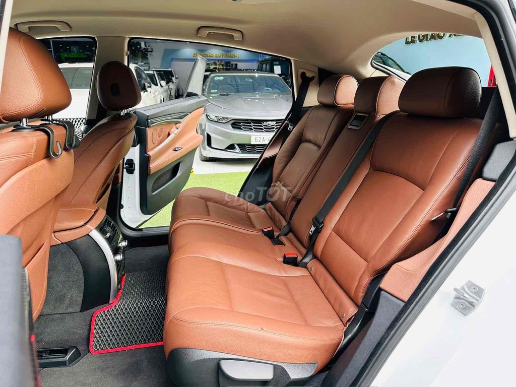 BMW 528i Gran Turismo M-Sport Model 2018