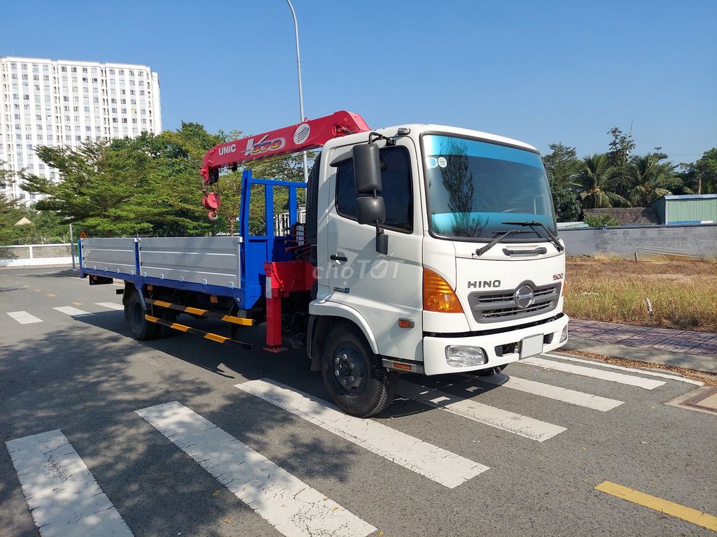 Bán Xe Hino FC 5 tấn thùng 6.1m cẩu Unic 370