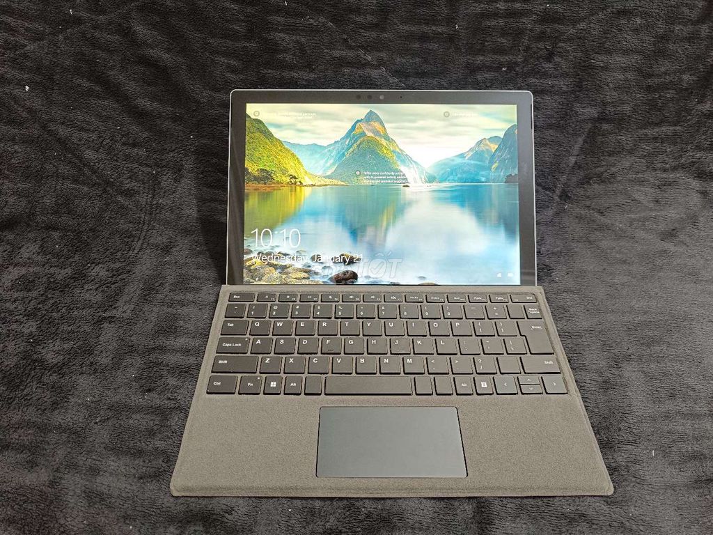 Microsoft Surface Pro 5 LTE i5-7300U 8GB/256GB. Mua bán Laptop tại Quận Đống Đa Hà Nội được đăng bởi Đinh Văn Thọ hình 1