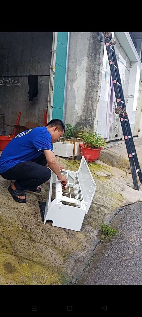 Vệ sinh máy lạnh. Dịch vụ tại Huyện Nhơn Trạch Đồng Nai được đăng bởi Điện Lạnh Minh Phát hình 1